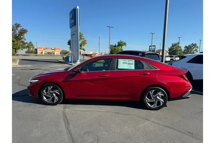 $28240 : Hyundai ELANTRA 2025 SEL Con image 2