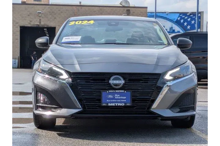 $17999 : Nissan Altima 2024 2.5 SV 4d image 9