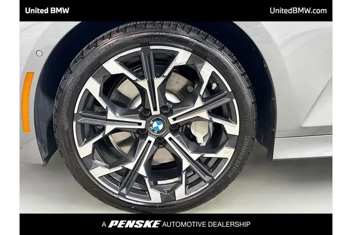 $37960 : BMW 3 Series 2025 330i 4dr S image 2