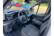 $31988 : Ford Transit 2022 250 3dr SW thumbnail