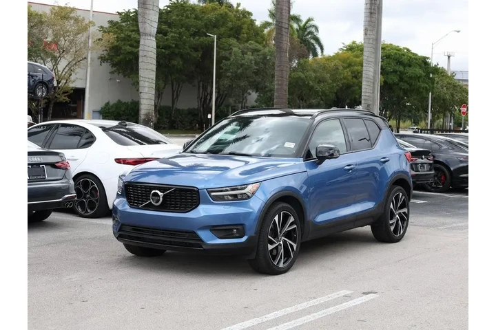 $25995 : Volvo XC40 R-Design image 9