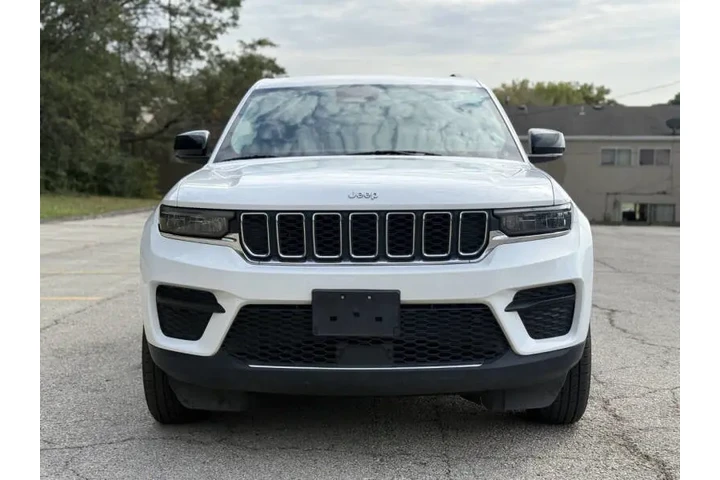 $24999 : 2024 Grand Cherokee Laredo image 9