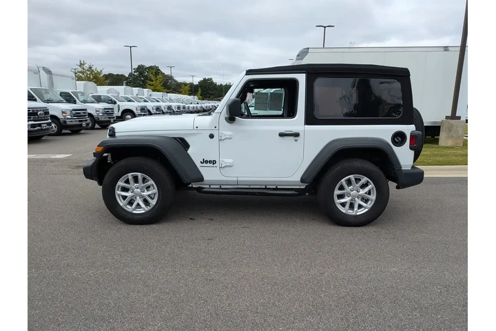 $30517 : Jeep Wrangler 2023 4x4 Sport image 7
