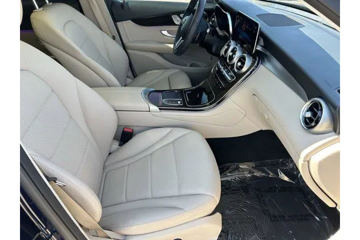 $22188 : Mercedes-Benz GLC 2022 GLC 3 image 9