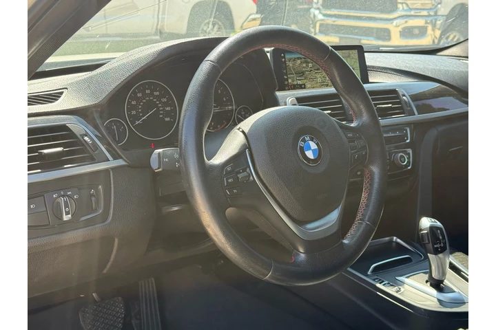 $14990 : 2018 BMW 330i xDrive image 7