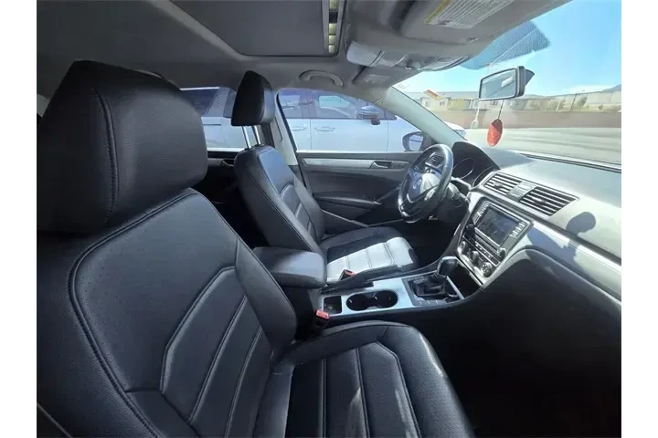 $13750 : Volkswagen Passat 2019 Wolfs image 7