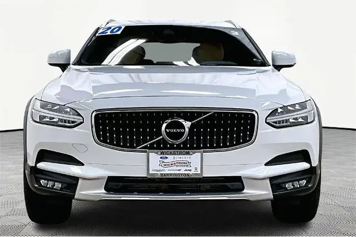 $31900 : Volvo V90 Cross Country 2020 image 3