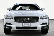 $31900 : Volvo V90 Cross Country 2020 thumbnail