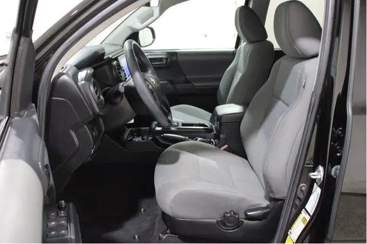 $34882 : Toyota Tacoma 2023 4x4 Trail image 3