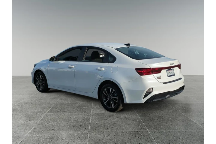 $19900 : Kia Forte 2024 image 3