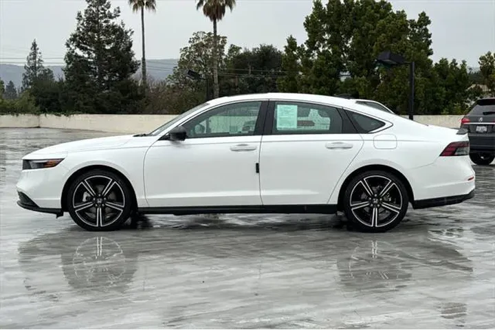 $29951 : Honda Accord Hybrid 2025 Spo image 6