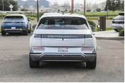 $29991 : Hyundai IONIQ 5 2023 AWD Lim thumbnail