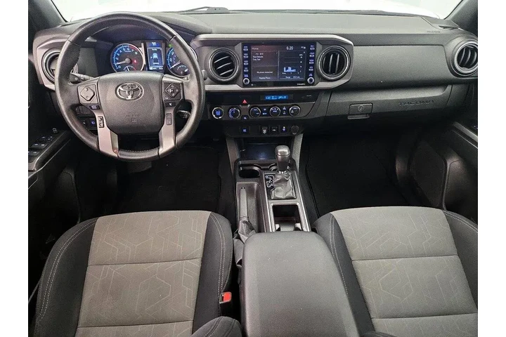 $31998 : Toyota Tacoma 2023 4x4 TRD S image 9