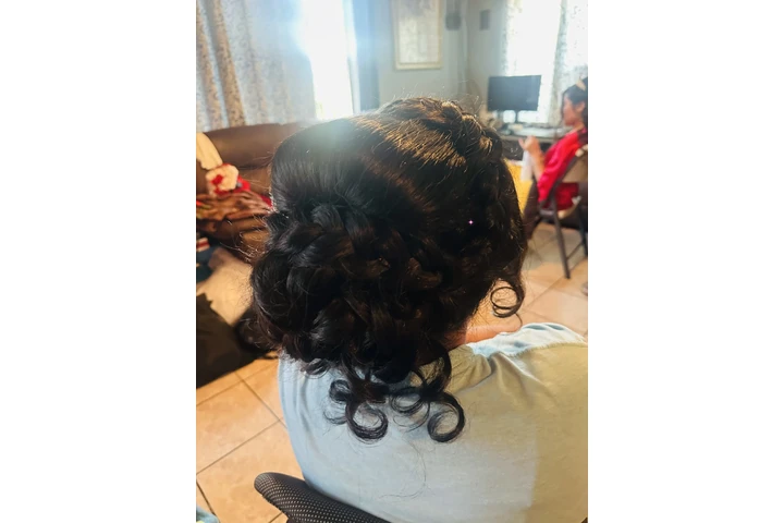 $$MAQUILLAJE $$PEINADOS image 3