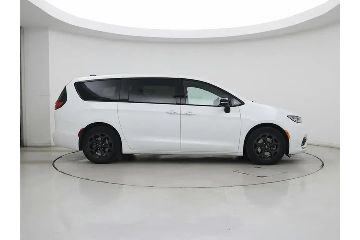 $32998 : Chrysler Pacifica Plug-In Hy image 7
