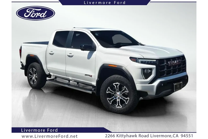 $39650 : GMC Canyon 2023 4x4 AT4 4dr image 1