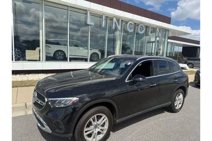 $38451 : Mercedes-Benz GLC 2023 AWD G image 1