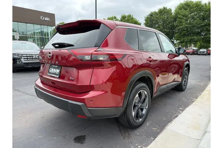 $21797 : Nissan Rogue 2024 SV 4dr Cro image 8