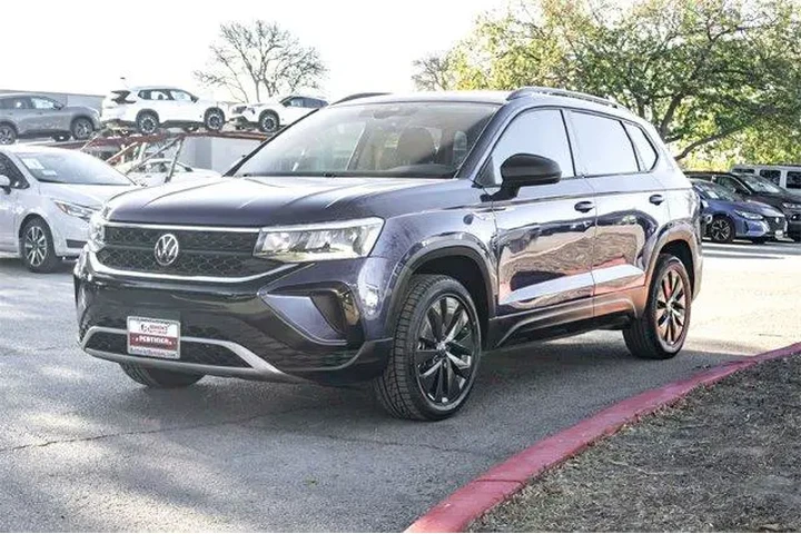 $18192 : Volkswagen Taos 2024 S 4dr S image 9