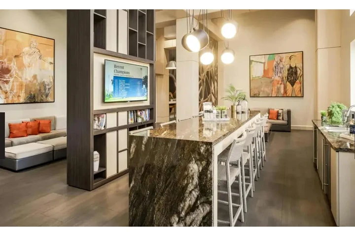 $1000 : DORAl, CUARTO BAÑO PRIVADO image 6