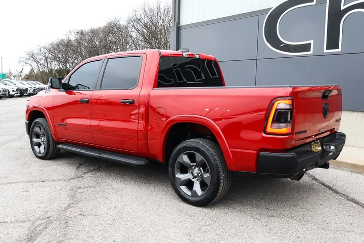 $37988 : 2022 1500 Big Horn 4x4 Crew C image 6