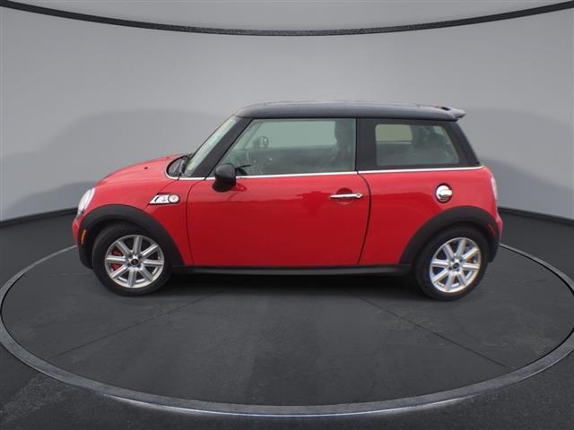 $9500 : PRE-OWNED 2013 COOPER HARDTOP image 5