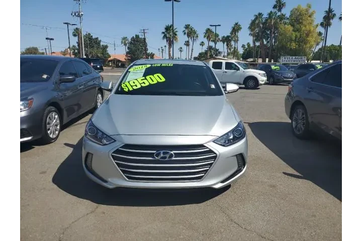 $12674 : Hyundai ELANTRA 2018 SEL 4dr image 2