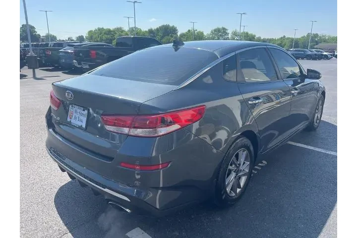 $10728 : Kia Optima 2020 LX 4dr Sedan image 5