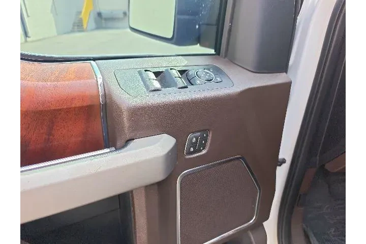 $30990 : Ford F-150 2019 4x4 King Ran image 10