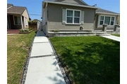 Lakewood Beauty featuring 2 en Los Angeles