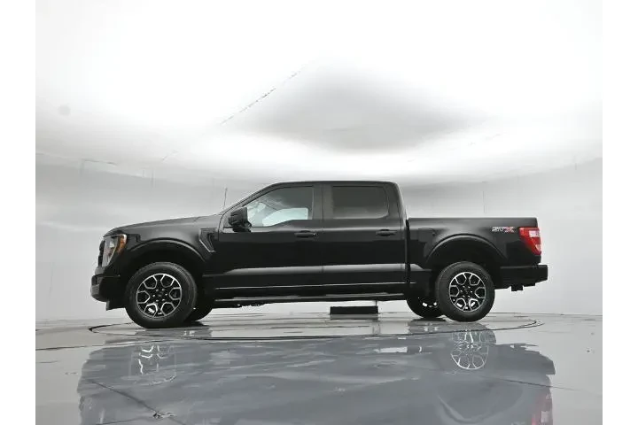 $37700 : Ford F-150 2023 4x2 XL 4dr S image 8