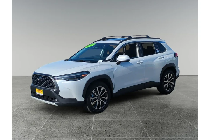 $29500 : Toyota Corolla Cross 2023 XL image 1