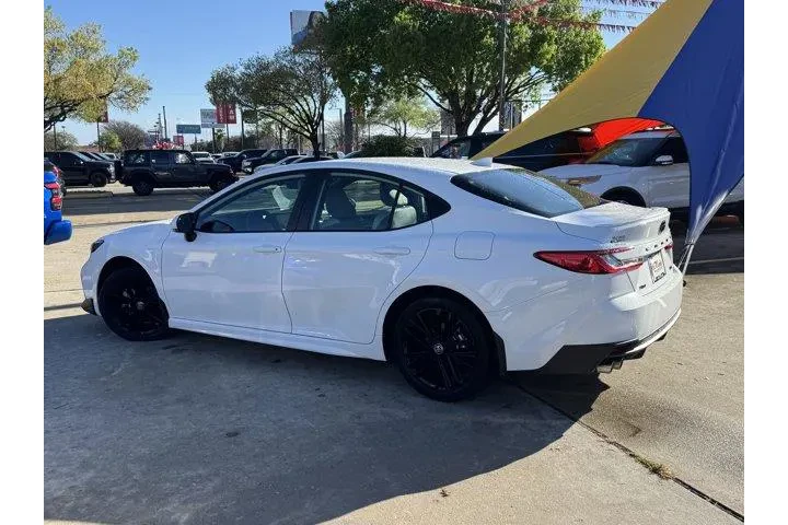 $27412 : Toyota Camry 2025 LE 4dr Sed image 9