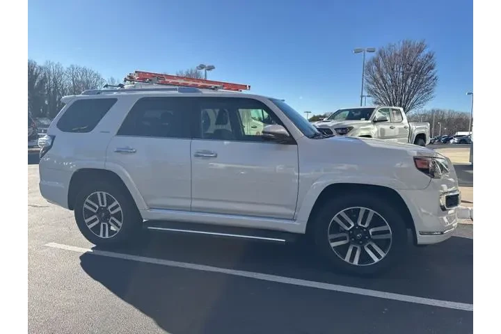 $28987 : Toyota 4Runner 2015 AWD Limi image 8