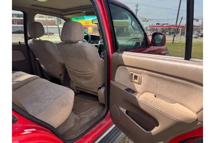 $7495 : 2000 4Runner SR5 image 9