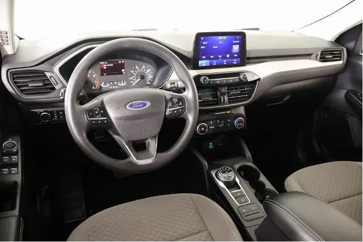 $20259 : Ford Escape 2022 AWD SE 4dr image 2