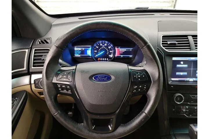 $16998 : Ford Explorer 2016 XLT 4dr S image 10