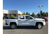 $35250 : Toyota Tacoma 2025 4x2 SR 4d thumbnail