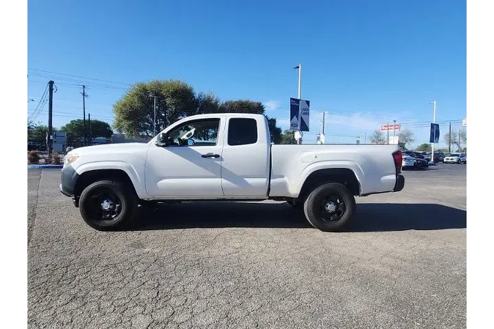 $20997 : Toyota Tacoma 2019 4x2 SR 4d image 6