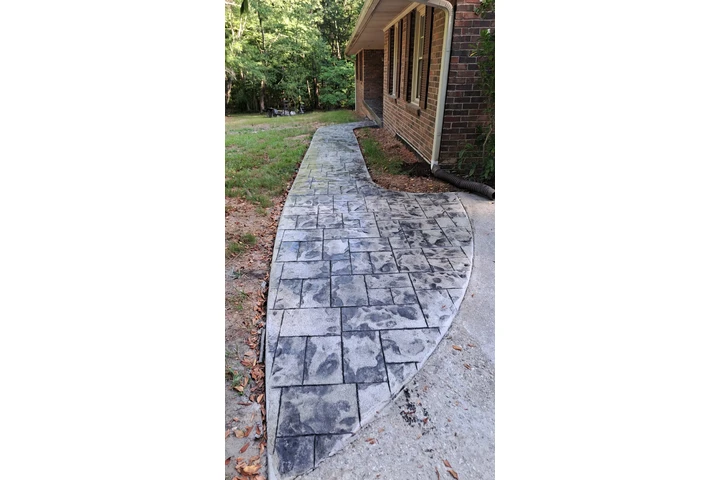 Concrete & Landscaping Service image 8