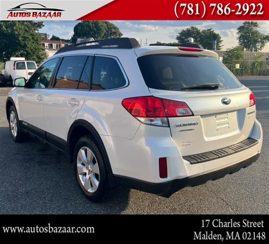 $6900 : Used 2010 Outback 4dr Wgn H4 image 3