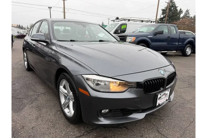 2014 BMW 3 Series 328i xDrive image 3