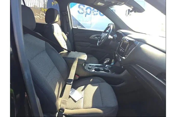 $29995 : Chevrolet Traverse 2023 LT C image 4