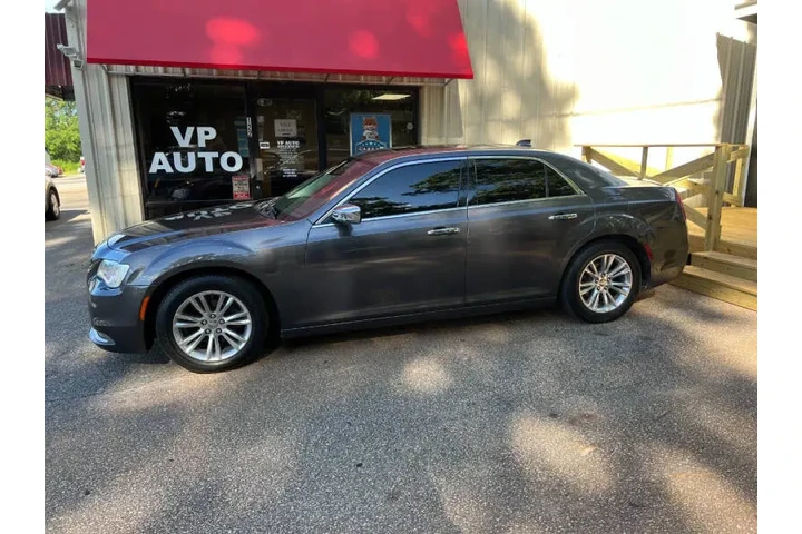 $11499 : 2015 300 C image 8