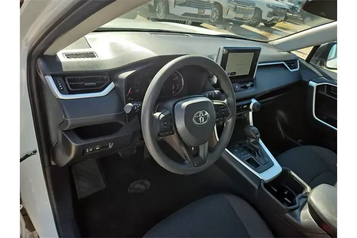 $25987 : Toyota RAV4 2024 AWD LE 4dr image 10