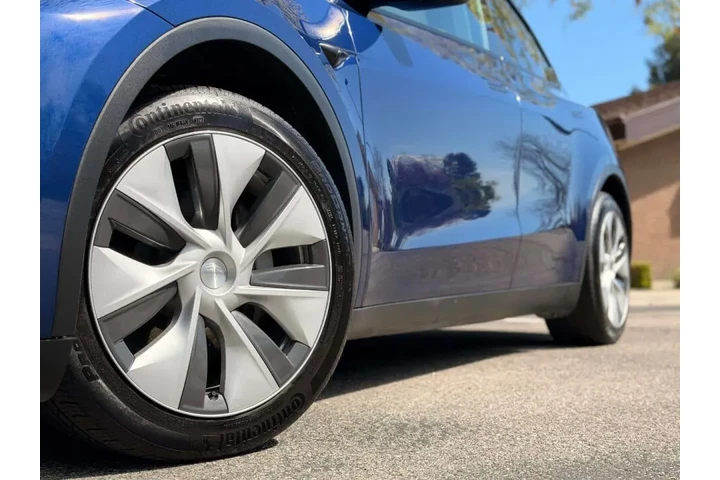 $34779 : 2023 Model Y Long Range image 3