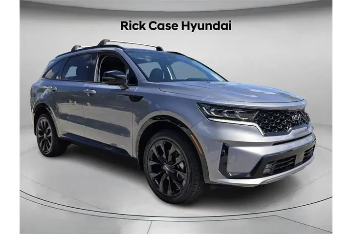 $30357 : Kia Sorento 2023 AWD SX Pres image 8