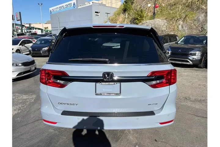 $37988 : Honda Odyssey 2023 Elite 4dr image 6