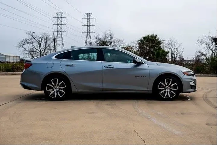 $16721 : Chevrolet Malibu 2023 RS 4dr image 5