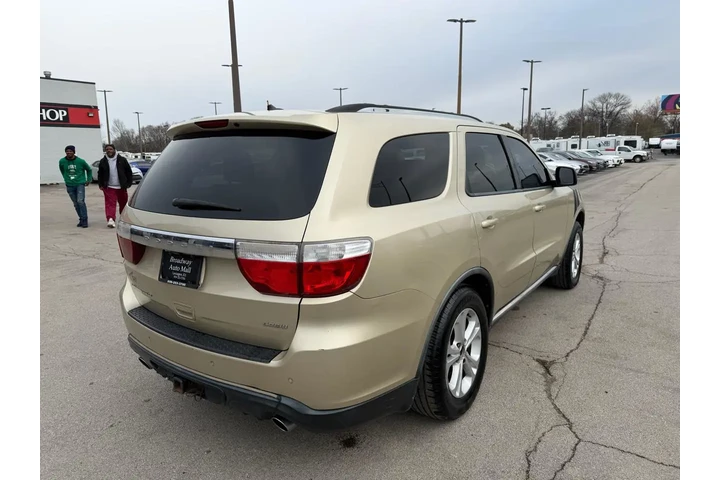 $5980 : 2011 Durango Crew image 2